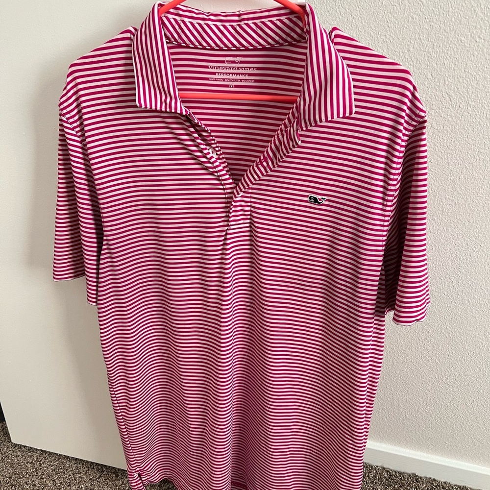Like new light pink striped Vineyard Vine performance polo shirt